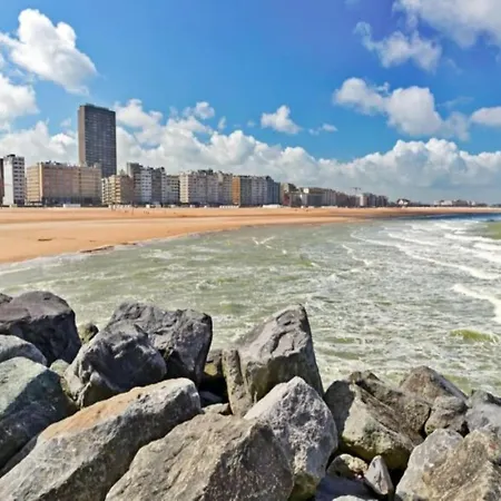 In Near Marina & Park Ostende